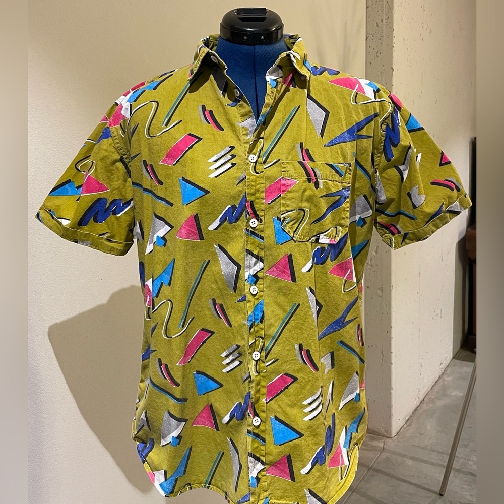 Dry Goods Women’s Funky Abstract Pattern Shirt - Green, Pink, Blue